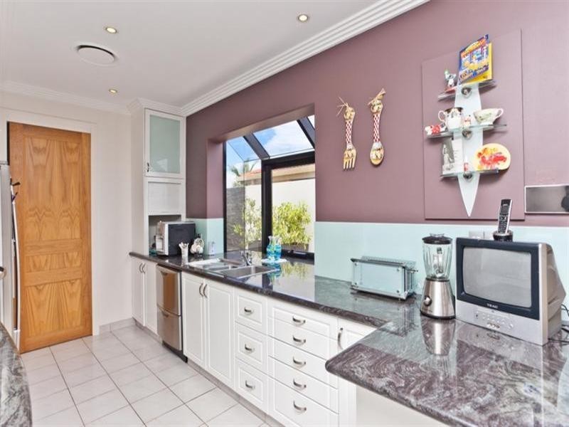 114 Campbell Street, Sorrento QLD 4217