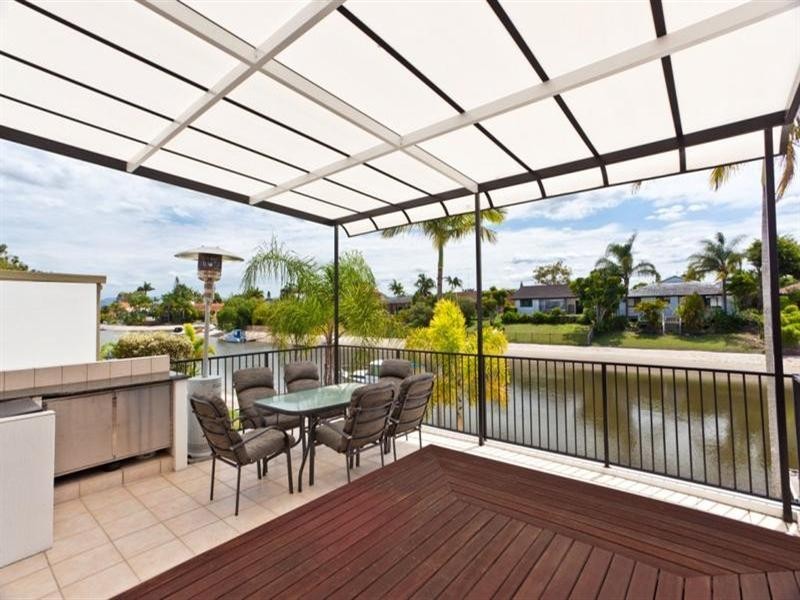 114 Campbell Street, Sorrento QLD 4217