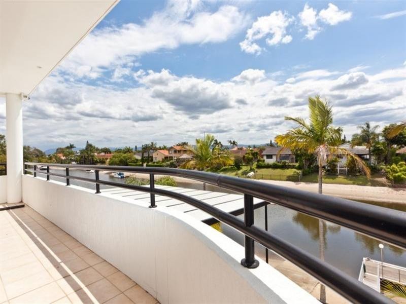 114 Campbell Street, Sorrento QLD 4217