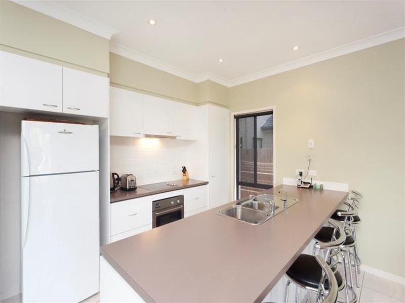 27 Casuarina Drive, Molendinar QLD 4214