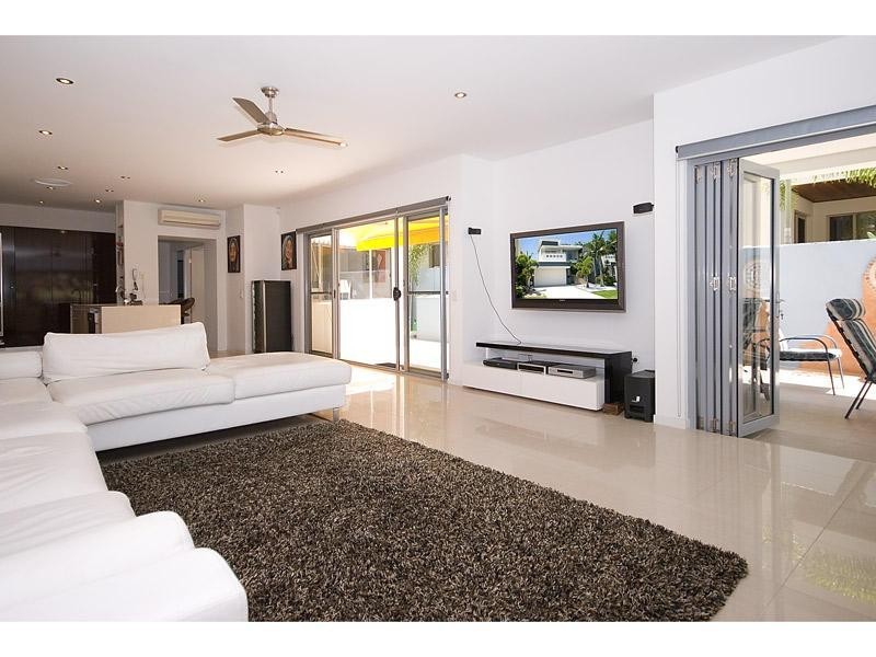 1011A & B Lakeview Terrace.  Royal Pines Riverside., Benowa QLD 4217