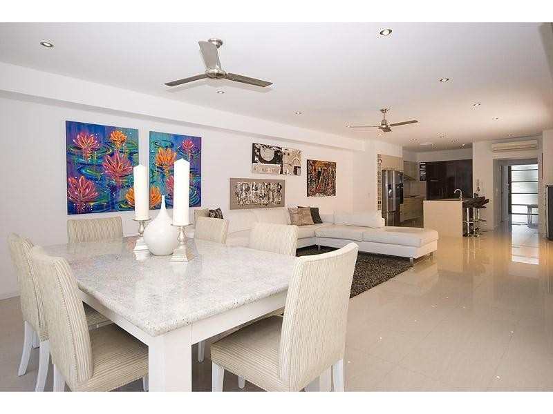 1011A & B Lakeview Terrace.  Royal Pines Riverside., Benowa QLD 4217