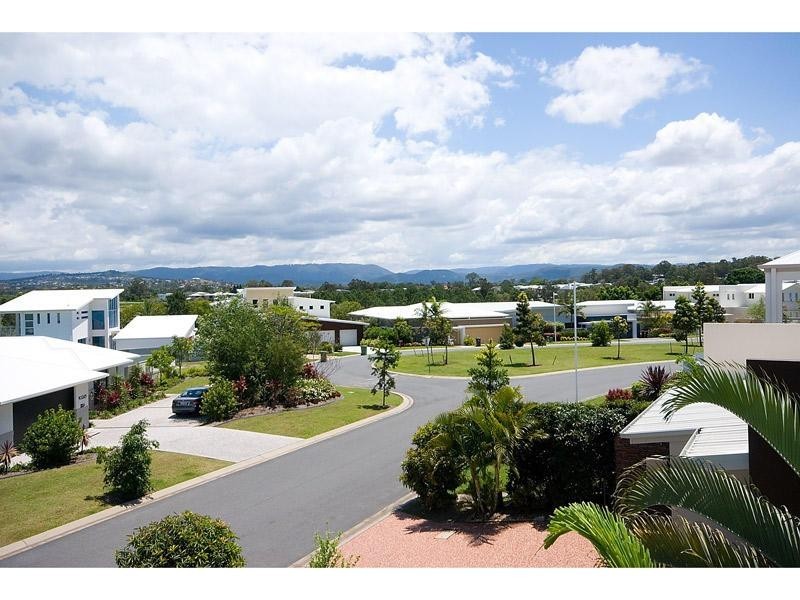 1011A & B Lakeview Terrace.  Royal Pines Riverside., Benowa QLD 4217