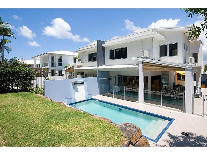 1011A & B Lakeview Terrace.  Royal Pines Riverside., Benowa QLD 4217