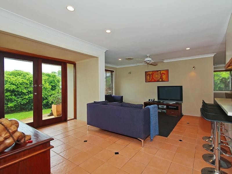 93 Monaco Street, Broadbeach Waters QLD 4218
