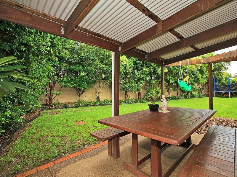 93 Monaco Street, Broadbeach Waters QLD 4218
