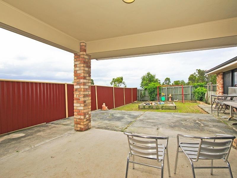 43 Zane Street, Molendinar QLD 4214