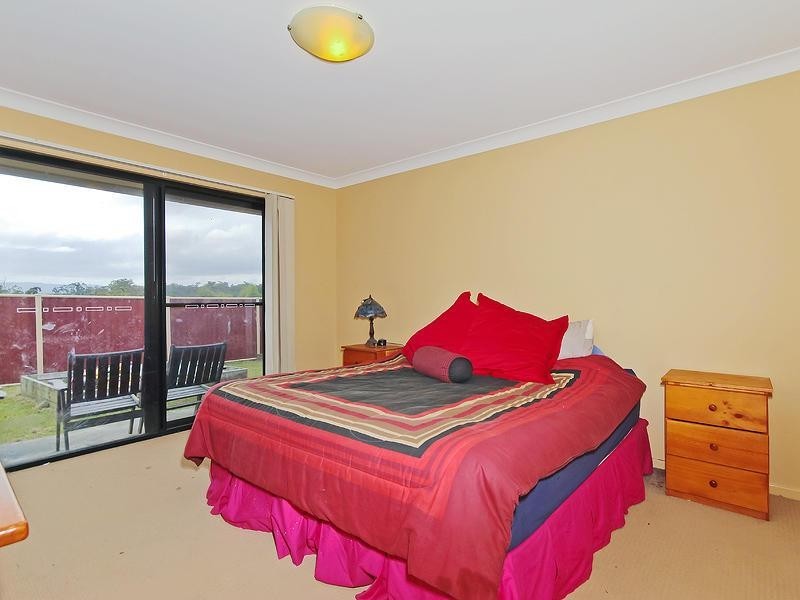 43 Zane Street, Molendinar QLD 4214