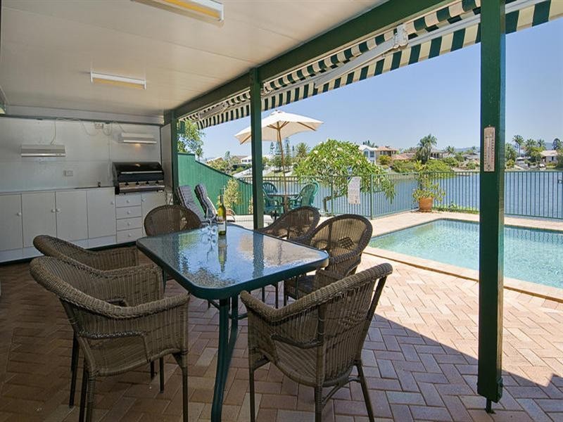 36 Claymore Crescent, Sorrento QLD 4217