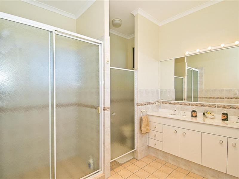 36 Claymore Crescent, Sorrento QLD 4217
