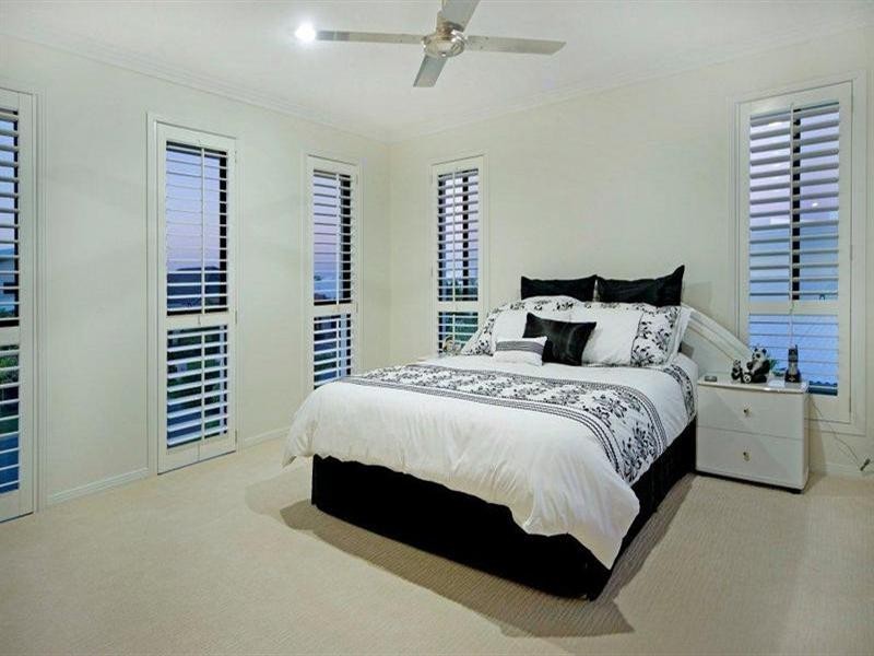 53 Southaven Drive, Helensvale QLD 4212