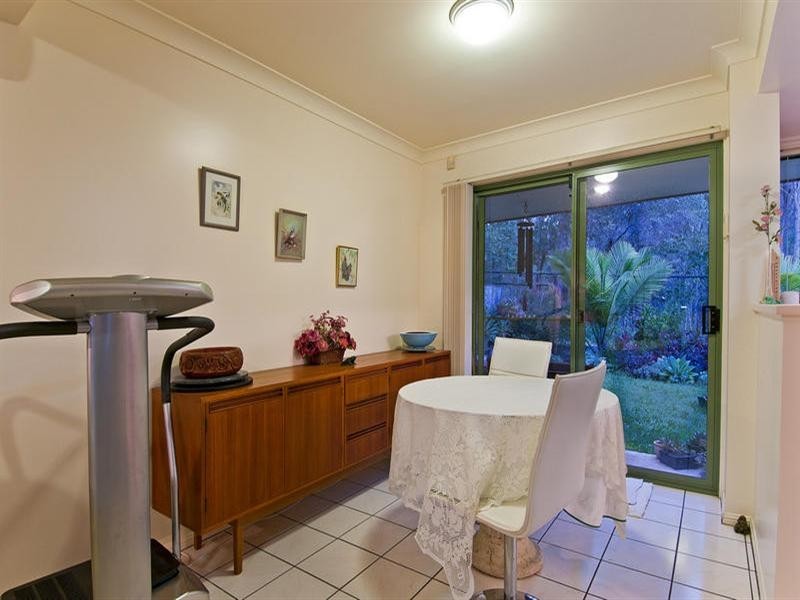 27 Bishops Landing. 18 Batchworth Road, Molendinar QLD 4214