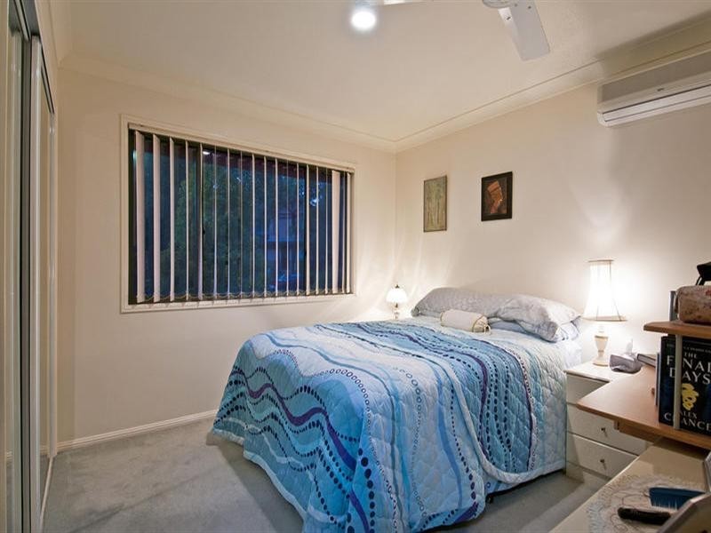 27 Bishops Landing. 18 Batchworth Road, Molendinar QLD 4214