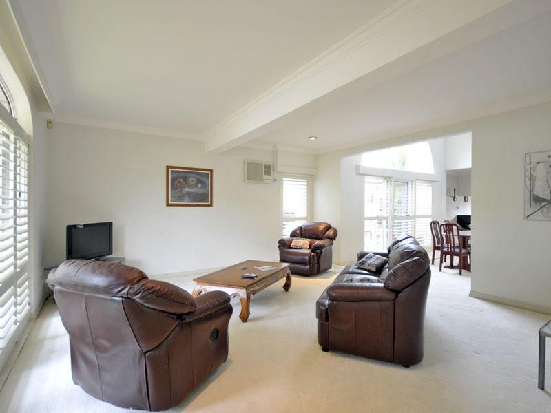 15 Marseille Court, Sorrento QLD 4217