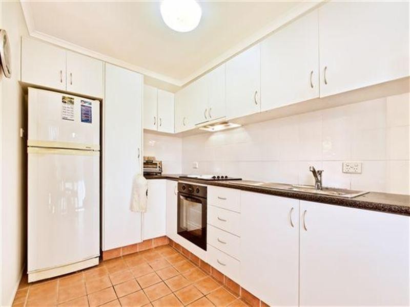 12 Paradise Palms Villas.  37 St Kevins Avenue, Benowa QLD 4217