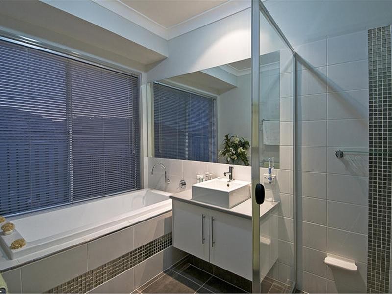 37 Shannonbrook Grove, Oxenford QLD 4210