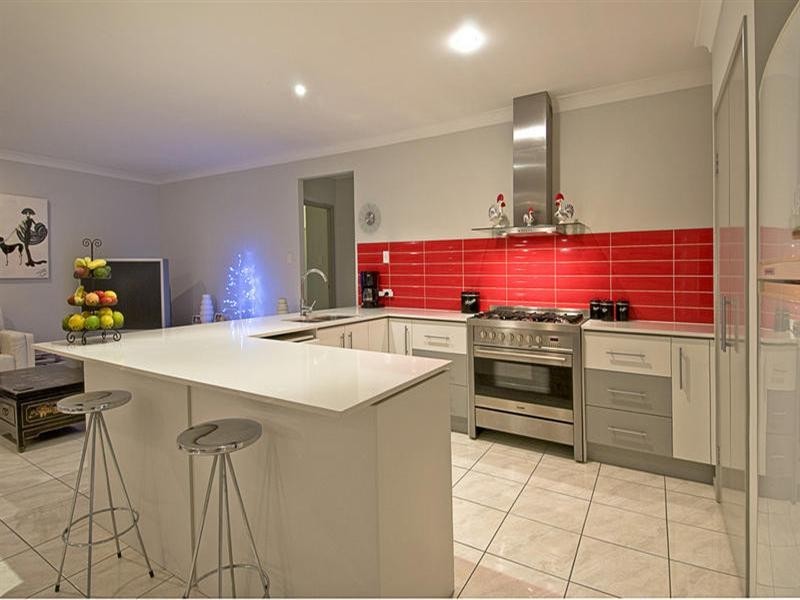 37 Shannonbrook Grove, Oxenford QLD 4210