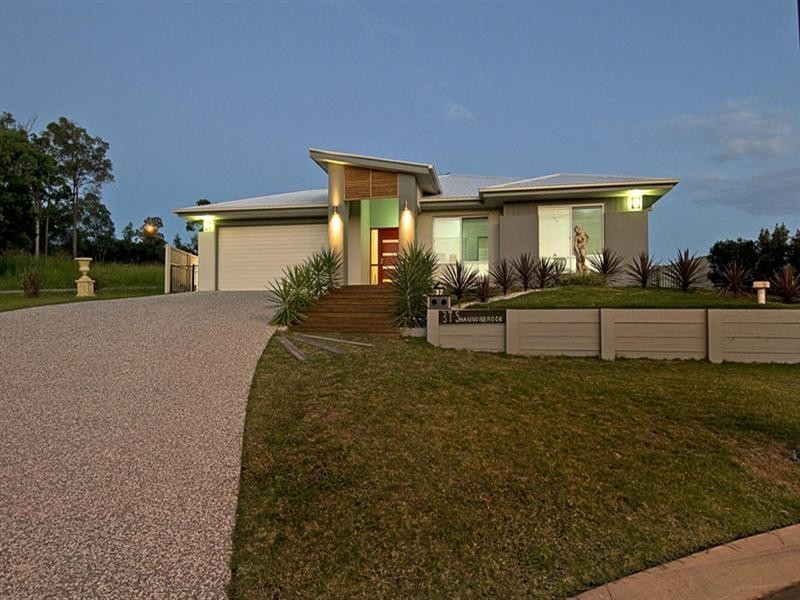 37 Shannonbrook Grove, Oxenford QLD 4210