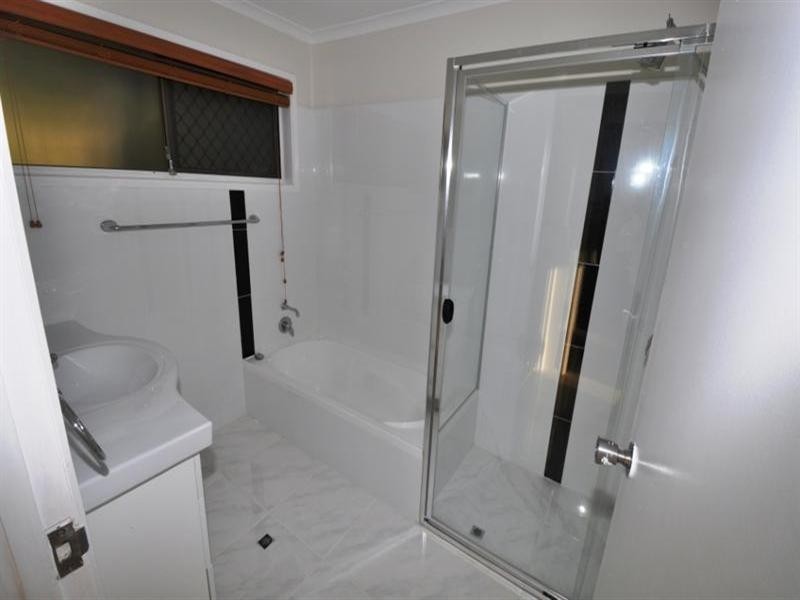 3 Nimrud Street, Southport QLD 4215