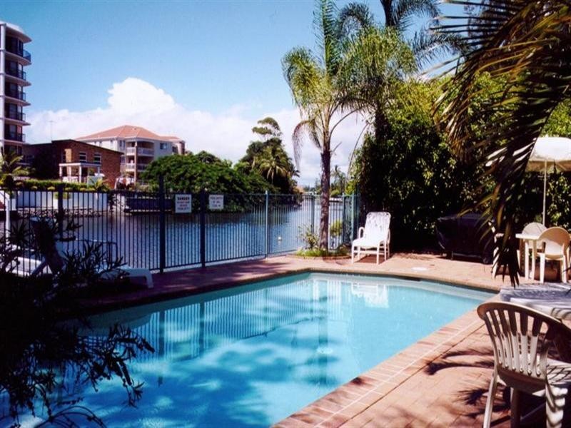 4 Surfers Riverside Apartments.  41 Peninsular Drive, Surfers Paradise QLD 4217