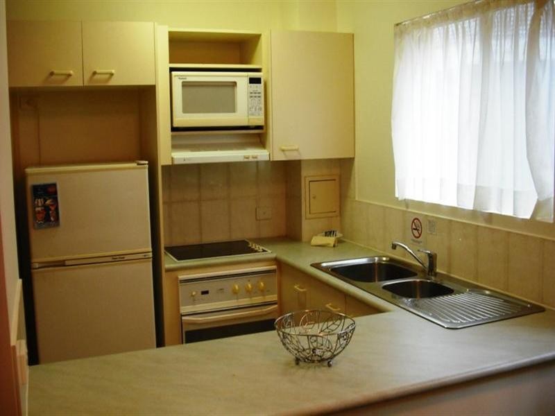 4 Surfers Riverside Apartments.  41 Peninsular Drive, Surfers Paradise QLD 4217