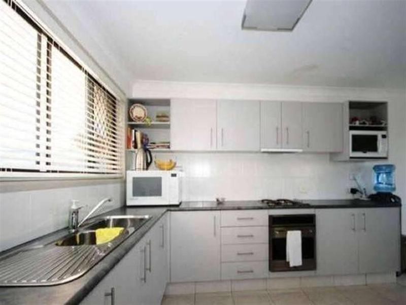 102 Ashmore Road, Bundall QLD 4217