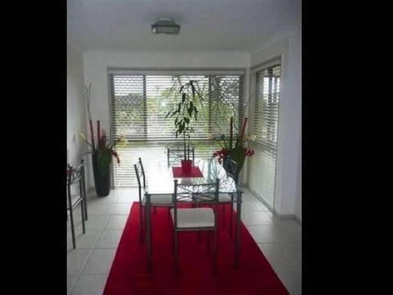 102 Ashmore Road, Bundall QLD 4217