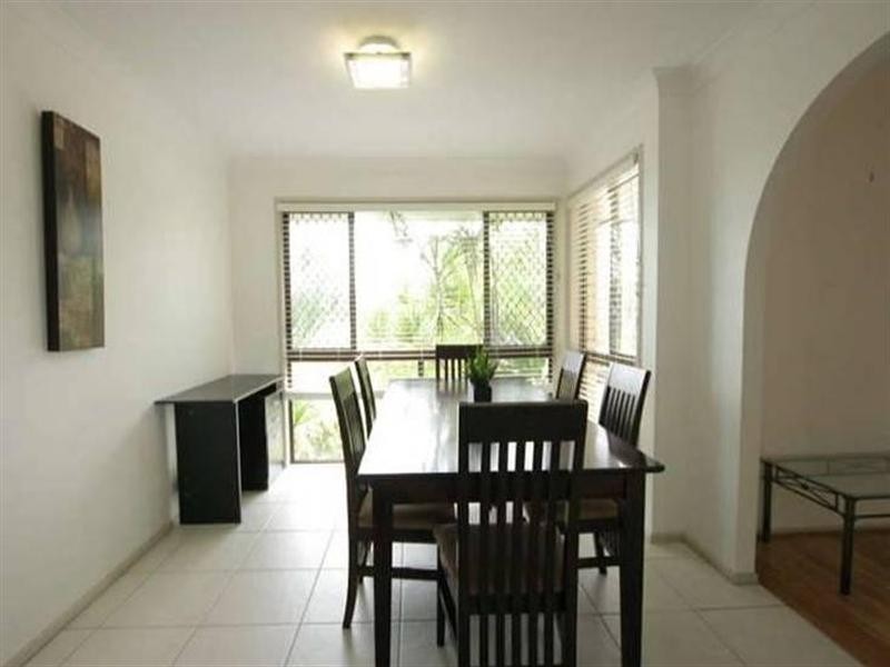 102 Ashmore Road, Bundall QLD 4217