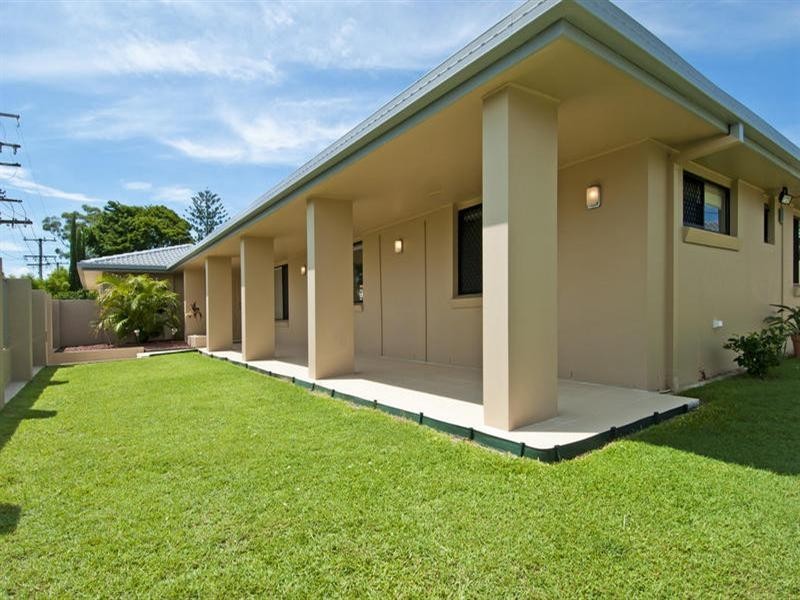 15 Tiwi Street, Sorrento QLD 4217