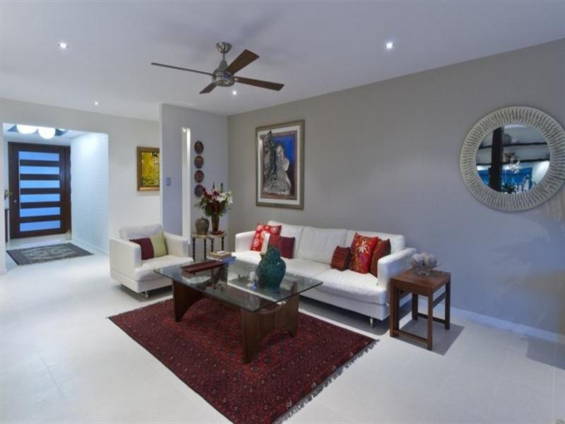 28 Tosti Street, Sorrento QLD 4217