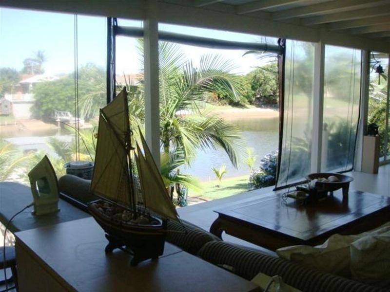 100 Salerno Street, Isle Of Capri QLD 4217