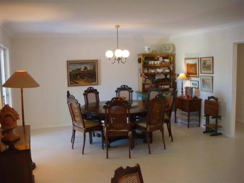 100 Salerno Street, Isle Of Capri QLD 4217