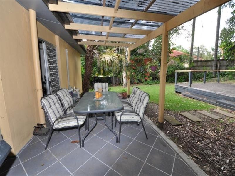 56 Kindra Avenue, Southport QLD 4215