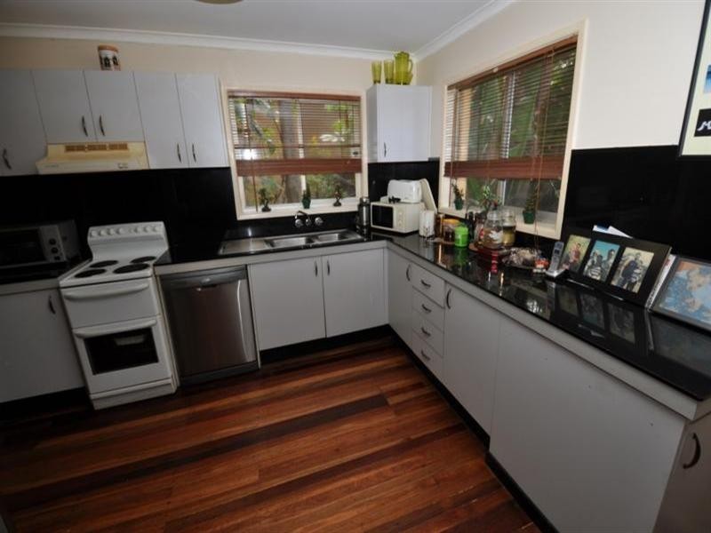 56 Kindra Avenue, Southport QLD 4215