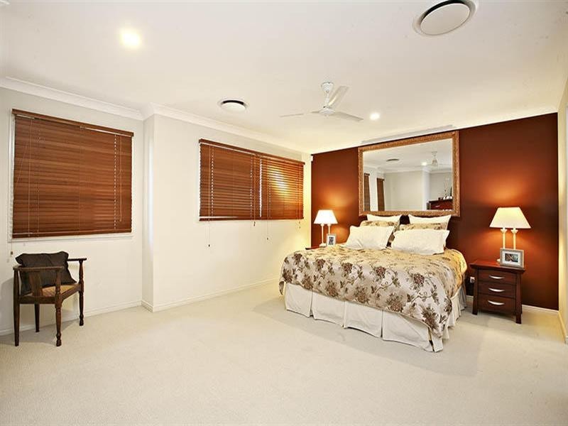 10 Whitewood Place, Molendinar QLD 4214