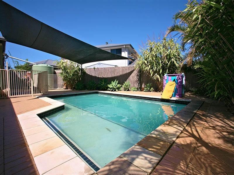 10 Whitewood Place, Molendinar QLD 4214