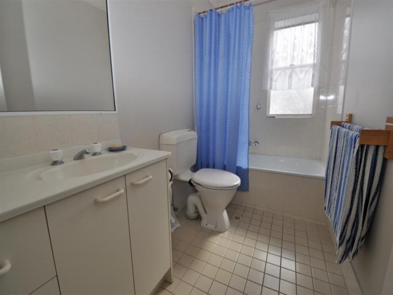 30 Surfers Palms Plaza.  50 St Kevins Avenue, Benowa QLD 4217