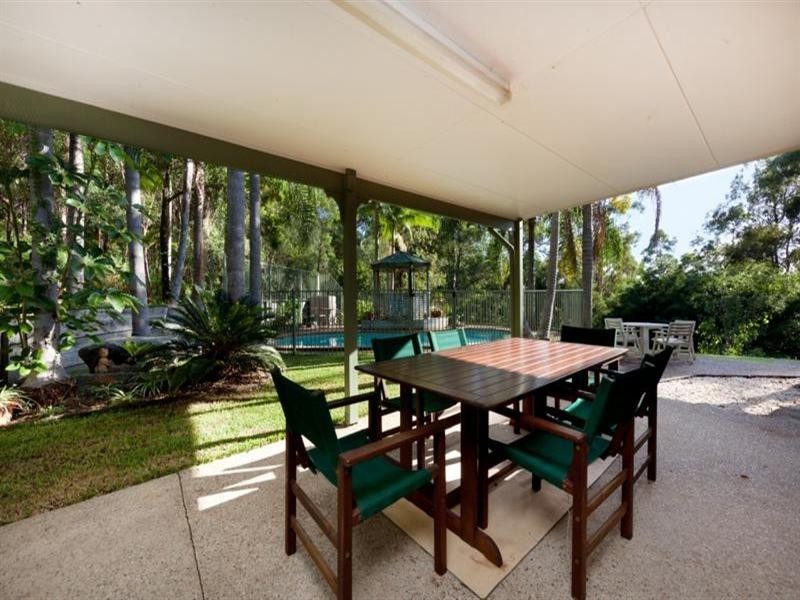 9 Paperbark Court, Parkwood QLD 4214