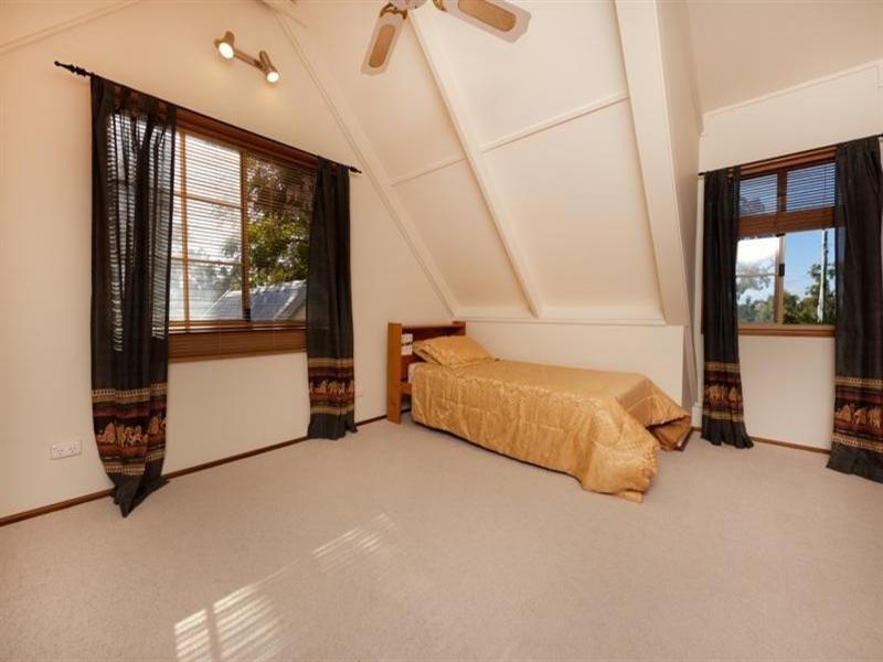 9 Paperbark Court, Parkwood QLD 4214