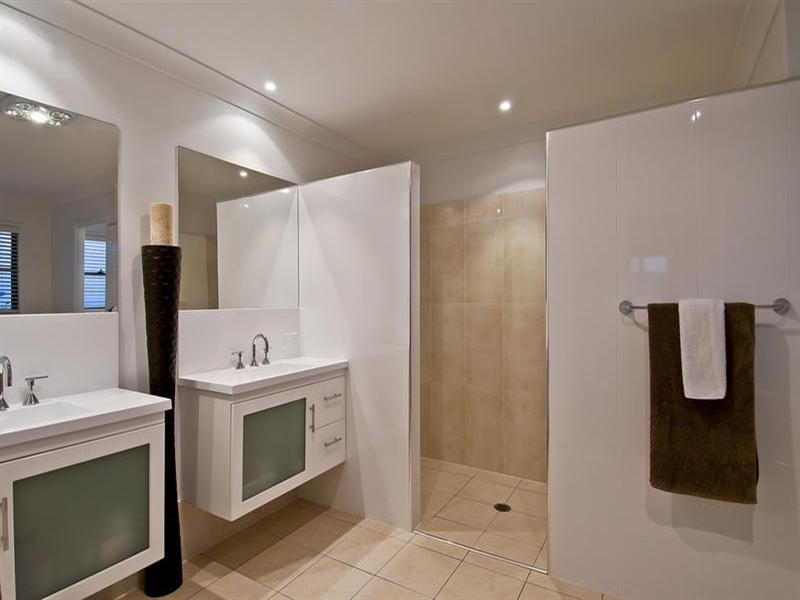 27 Rushcutter Avenue, Oxenford QLD 4210