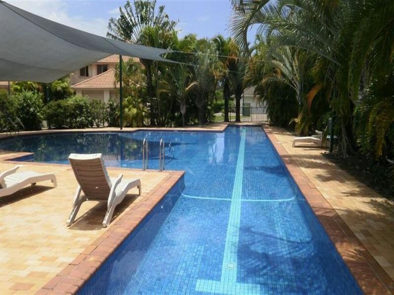 3 Surfers Links.  5 Bronberg Court, Southport QLD 4215