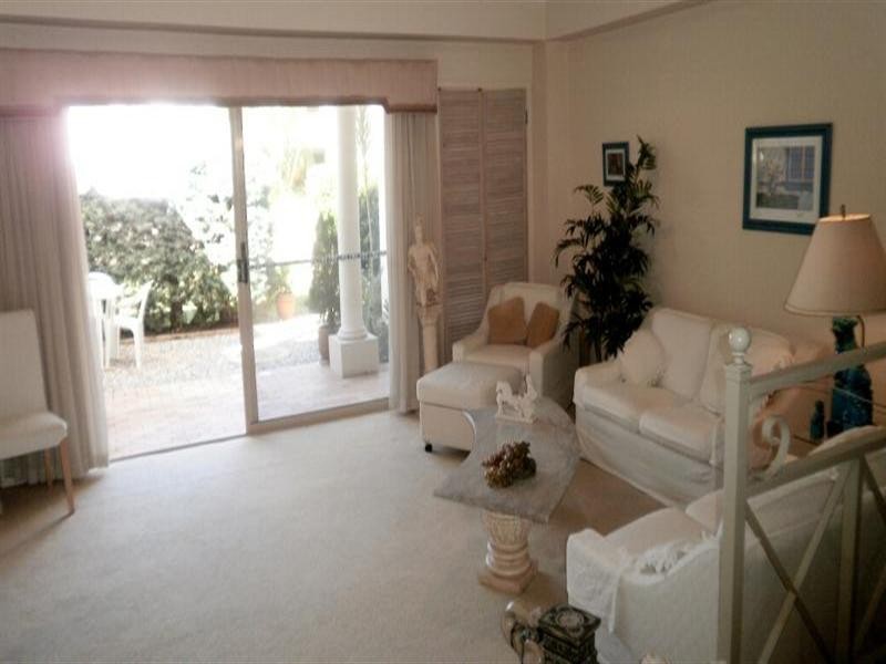 3 Surfers Links.  5 Bronberg Court, Southport QLD 4215