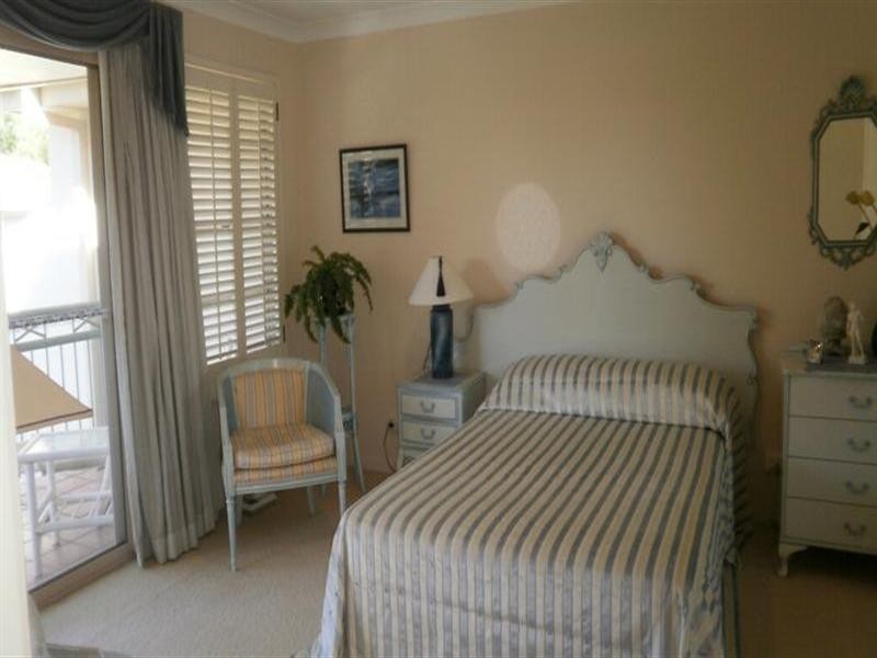 3 Surfers Links.  5 Bronberg Court, Southport QLD 4215