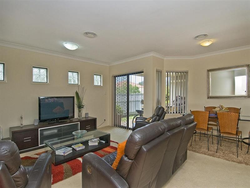 2 Gumview Place, Molendinar QLD 4214