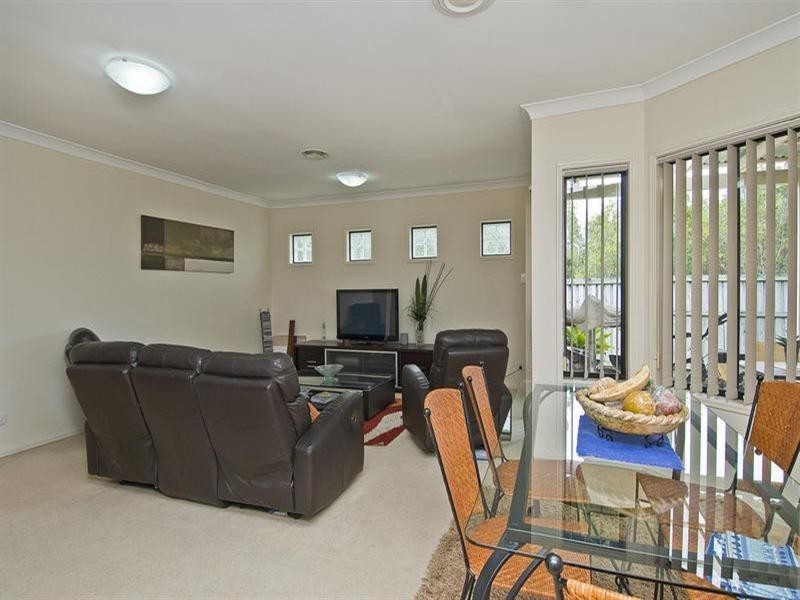 2 Gumview Place, Molendinar QLD 4214