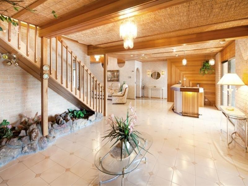 62 Waitomo Street, Broadbeach Waters QLD 4218