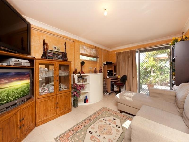 172 Heeb Street, Benowa QLD 4217