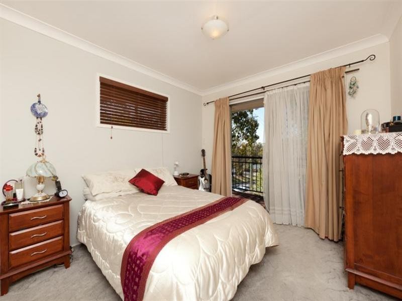 172 Heeb Street, Benowa QLD 4217