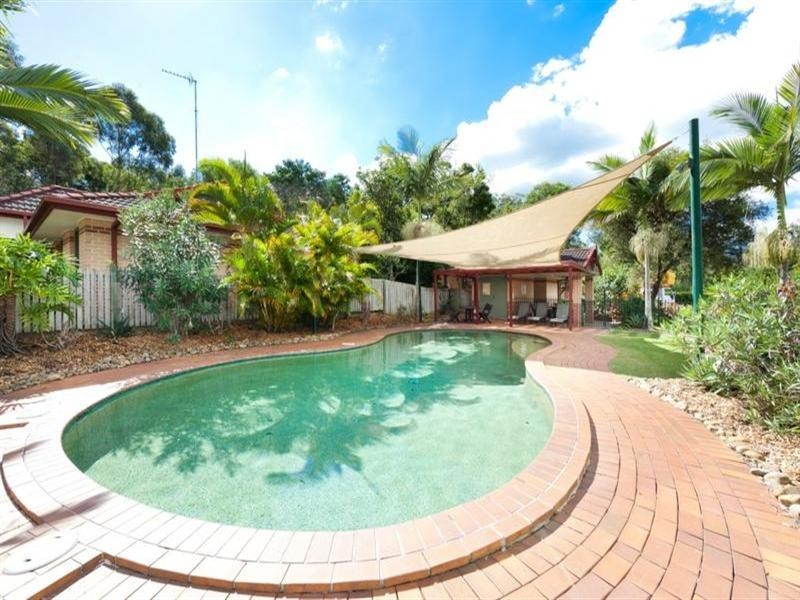 9 Bishops Landing.  18 Batchworth Road, Molendinar QLD 4214