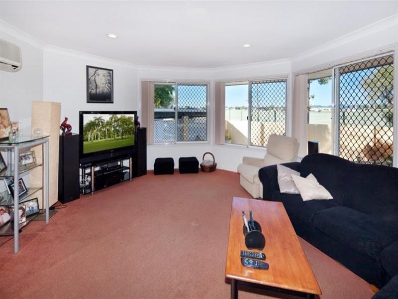 91 Crombie Avenue, Bundall QLD 4217